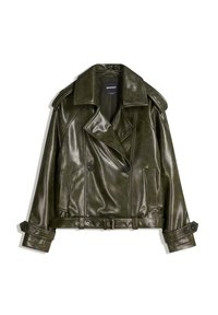 Giubbotto in pelle verde oliva con design doppiopetto, ampi risvolti, due tasche laterali e vita con cintura. Presenta polsini con bottoni.