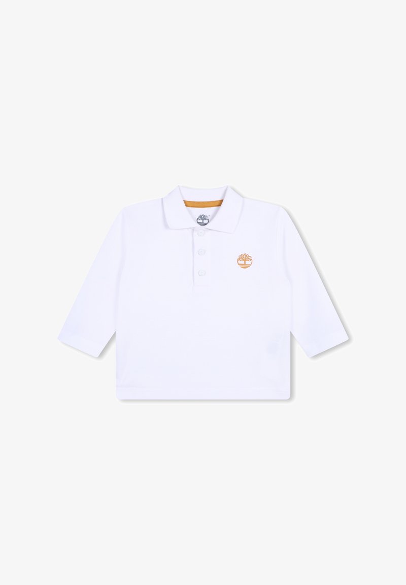 Witte poloshirt met een drukknoopsluiting, lange mouwen en een klein oranje boompje logo op de linker borst. Gladde, katoenachtige textuur.