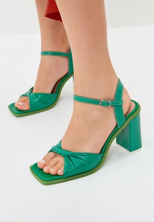 Bruidsschoenen - green