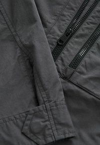 Next Jas - grey
