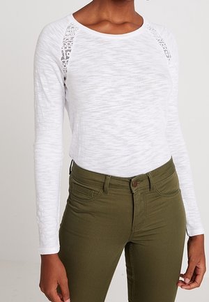 Langærmet T-shirt - white