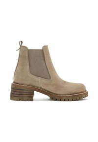 Stivaletti alla caviglia in suede beige con pannelli elastici laterali, linguetta e tacco chunky a righe. Suola in gomma con battistrada per una maggiore aderenza.
