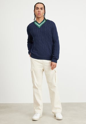 Tommy Jeans V-NECK CABLE SWEATER UNISEX - Svetr - dark night navy