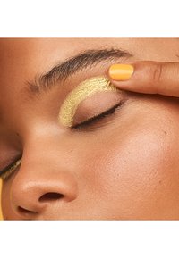 3ina THE 24H CREAM EYESHADOW - Oogschaduw - 106 yellow