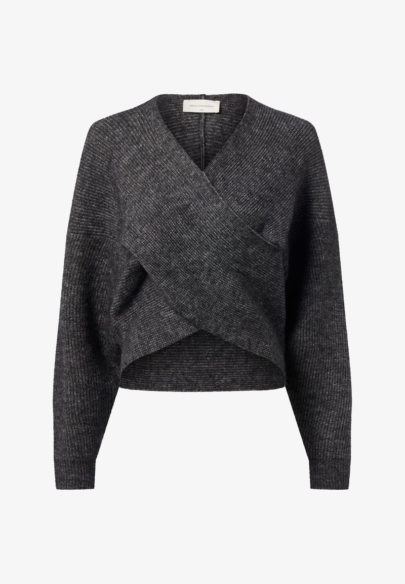 Donkergrijze gebreide cropped trui met lange mouwen en een kruislings gewikkeld ontwerp aan de voorkant.