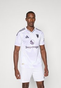 adidas Performance MANCHESTER UNITED AWAY AUTHENTIC - Futballmez - white