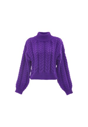 Pull violet tricoté avec motif torsadé, manches longues ballon et col et bas côtelés hauts.