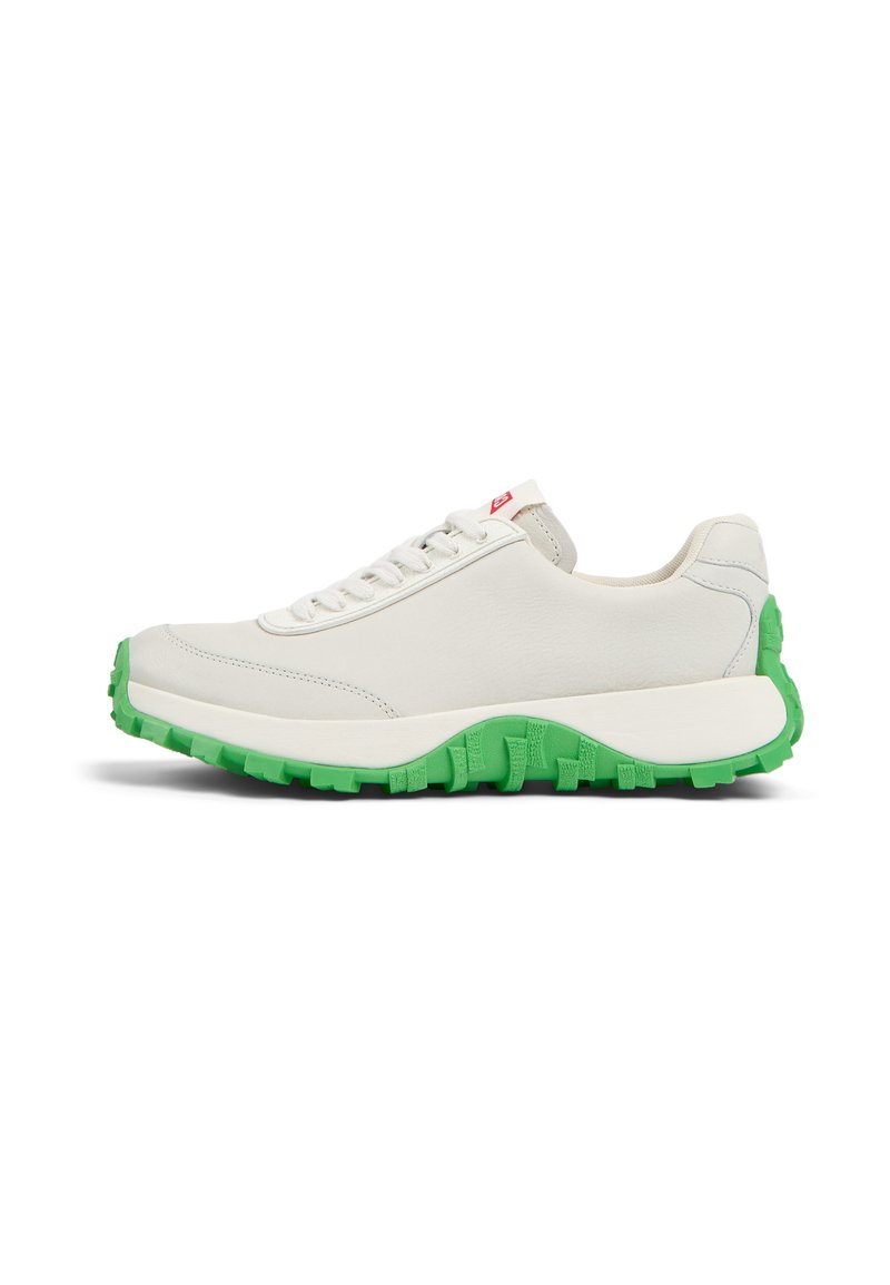 Camper DRIFT TRAIL BURDEOS - Zapatillas - weiß natural
