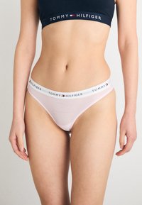 Tommy Hilfiger 3 PACK - String - pearly pink/deep rouge/crimson
