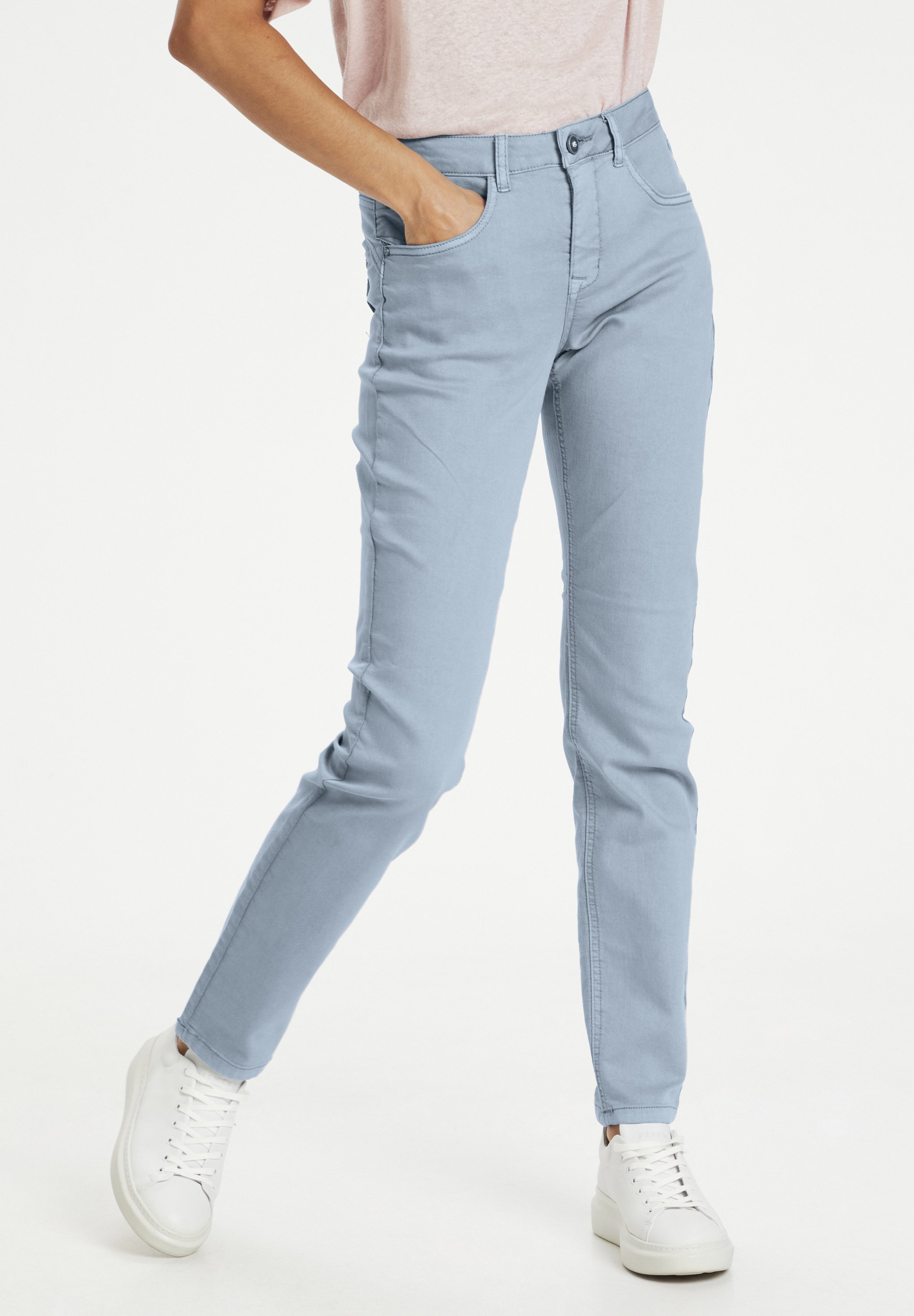 Cream LOTTECR COCO FIT BCI - Slim fit 