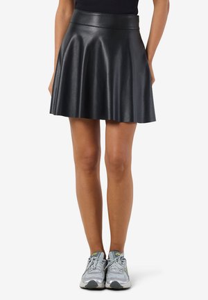 Noisy May NMANDY FLARED SKIRT - Jupe trapèze - black