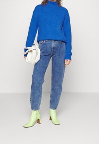 Soft Rebels Sweter