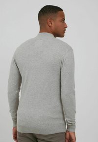 Thumbnail Image 3