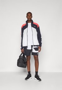 Under Armour ZONE SHORT  - Kurze Sporthose - black/white