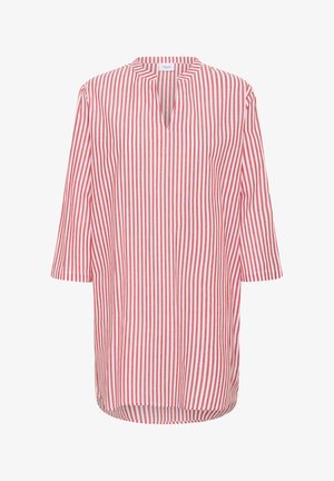 Striped shirt in red and white, featuring a rounded neckline, three-quarter sleeves, and a relaxed fit with side slits for ease of movement.