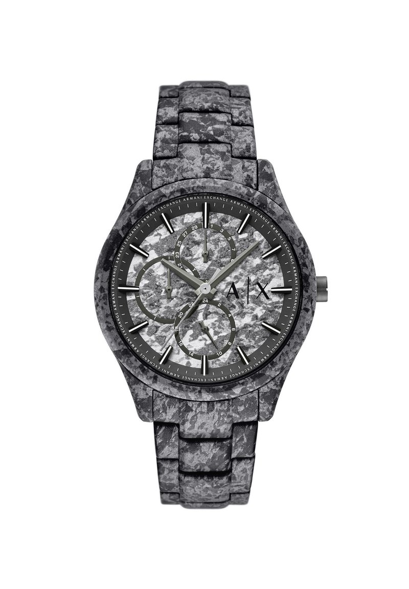 Sort og grå ur med en tekstureret rem, rund urskive, tre sub-dials og sølvfarvede markører; har "A|X" logoet på skiven.