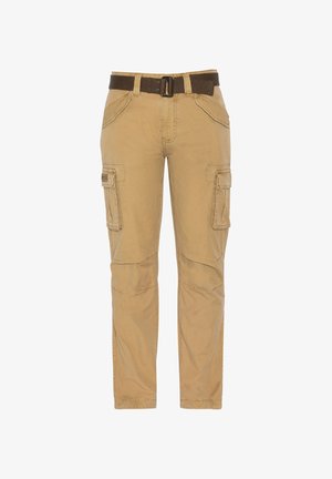 Pantaloni cargo color khaki con cintura marrone, caratterizzati da numerose tasche laterali, dettagli cuciti e una vestibilità comoda. Realizzati in tessuto resistente.