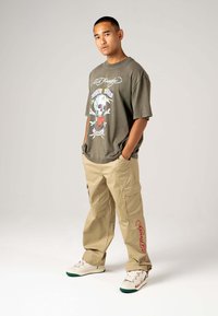 Ed Hardy LOVE DIES HARD - Print T-shirt - washed khaki