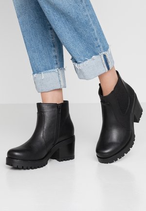 Botines bajos - black