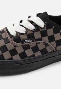 Vans AUTHENTIC UNISEX - Sneaker low - black