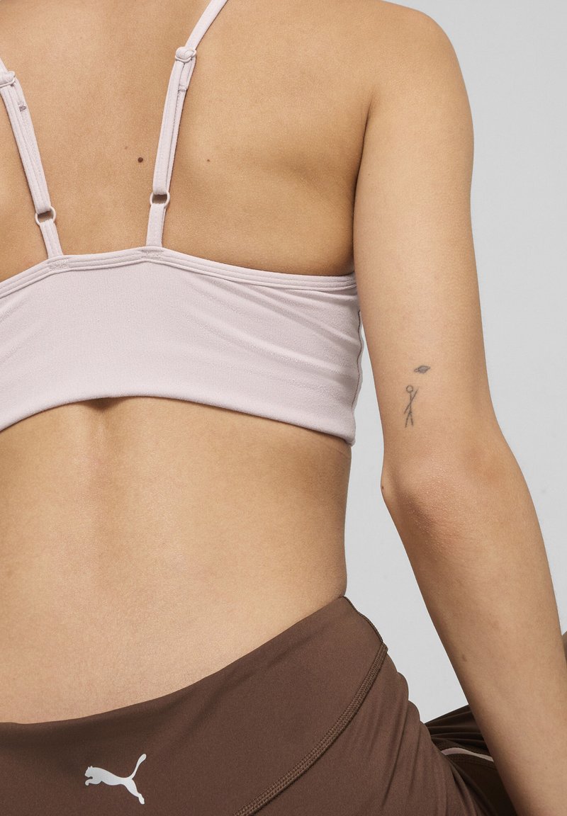 Puma MOVE YOGINI - Sportski grudnjak s blagom potporom - mauve mist