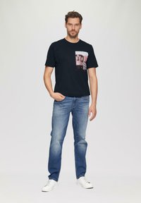s.Oliver MET FOTO - T-shirt print - navy