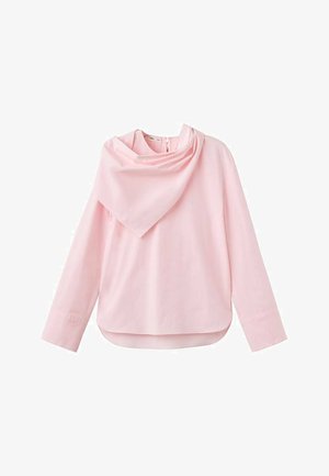 Helles rosa Langarmoberteil mit asymmetrischer Kapuze und lockerer Passform. Glatte Textur mit abgerundetem Saum und Reißverschlussdetails auf der Rückseite.