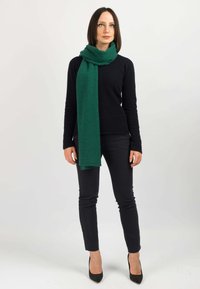 Dalle Piane Cashmere Sjal / Tørklæder - verde