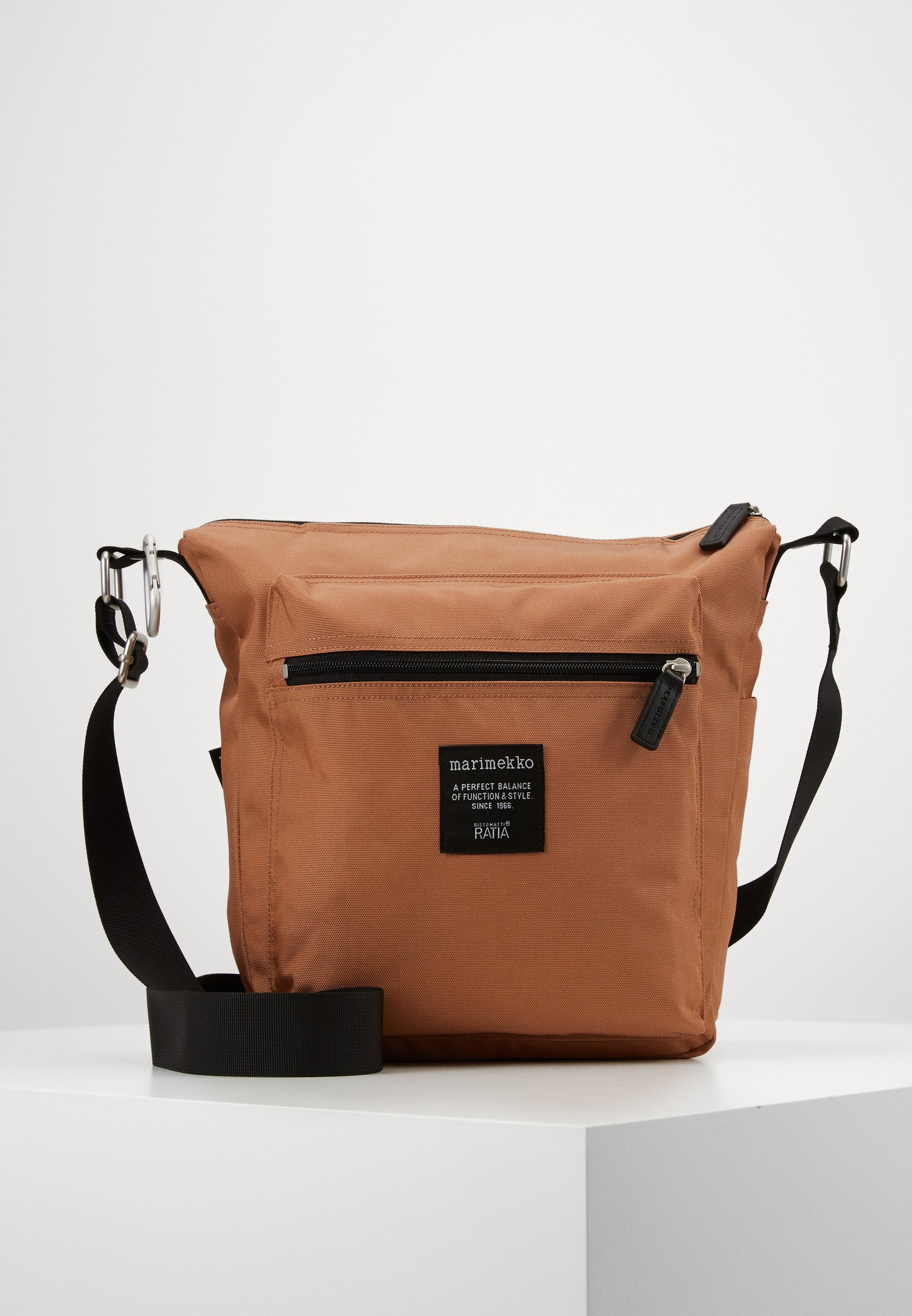 Marimekko PAL BAG Skulderveske toasted nut Zalando.no Marimekko PAL BAG Skulderveske toasted nut Zalando.no