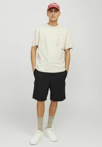 Jack & Jones Shorts - black
