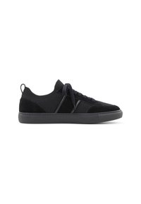 Zapatillas negras con materiales de malla y ante, punta redondeada, suela de goma plana y diseño con cordones. Presenta una pequeña lengüeta en el talón.
