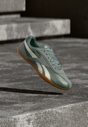 Reebok Classic ULTRA - Sneakers - light fog/chalk