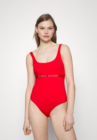 Tommy Hilfiger ONE PIECE - Traje de baño - primary red