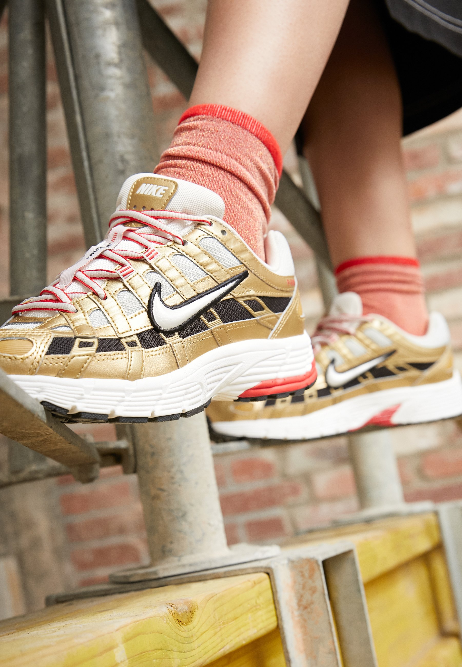 nike p 6000 gold