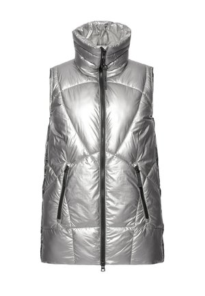 Gilet argentato imbottito con collo alto, chiusura a zip e due tasche laterali; presenta un motivo trapuntato con una texture lucida e liscia.