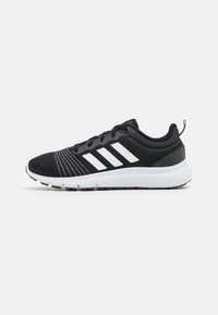 Selecionado, core black/footwear white/grey five