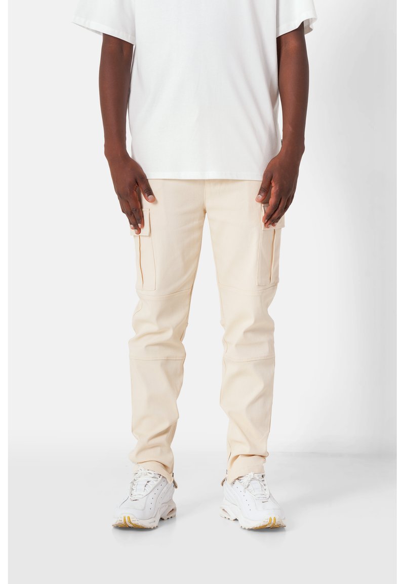 June Utility Sixth June UTILITY PANTS - Cargo trousers - beige - Zalando