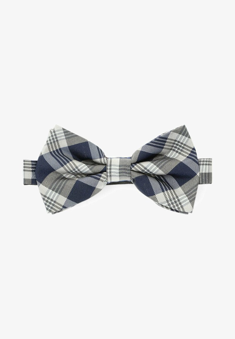 Krawat w kształcie muszki w kratkę w kolorach granatowym, szarym i białym. Charakteryzuje się symetrycznym kształtem i teksturowaną tkaniną z wyraźnymi wzorami w kratę.