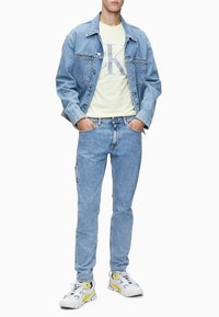 Calvin Klein Jeans Džínová bunda - light blue