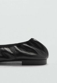 Mango Klasické baleríny  - black