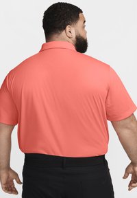 Nike Performance SOLID - Polotričko - light wild mango black