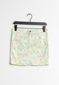 Denim mini skirt in pastel colors with a geometric pattern. Features a button closure, belt loops, and four pockets. Lightweight fabric.