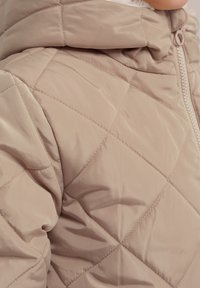 WE Fashion Žieminis paltas - beige