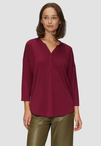 s.Oliver Langarmshirt - rubinrot