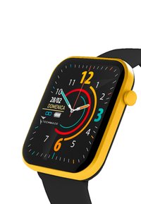 Montre intelligente carrée avec un cadran noir, un boîtier jaune et un bracelet noir. Présente des marqueurs d'heure colorés, des aiguilles et un affichage de la date.