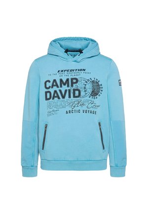 Hellblaue Kapuzenjacke mit schwarzem Text, Grafik einer Arktiskarte, Reißverschluss-Taschen vorne und Kordelzug an der Kapuze.