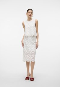Vero Moda VMHANNE SHORT - Felső - snow white