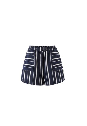 Marineblaue Shorts mit weißen vertikalen und horizontalen Streifen, elastischem Bund und zwei vorderen Taschen mit gestreiftem Muster als Kontrast.