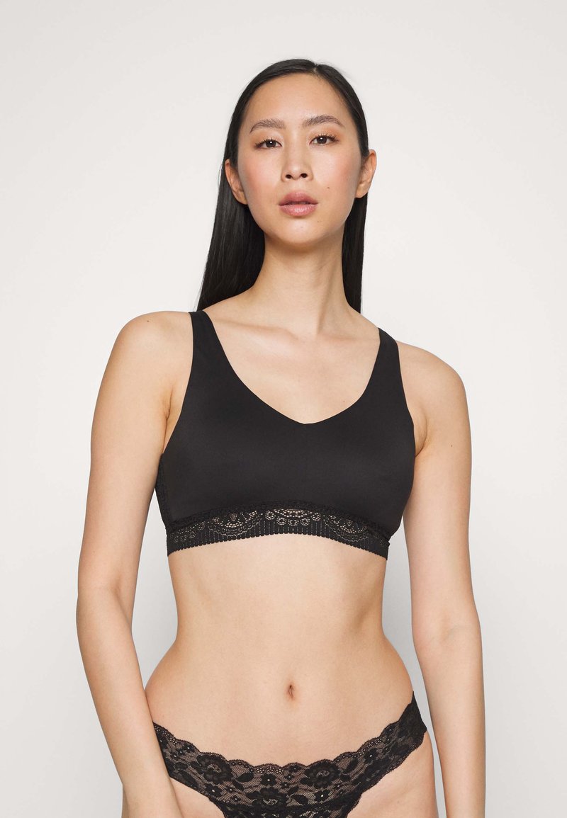Marks & Spencer SOFT BRA Steznik