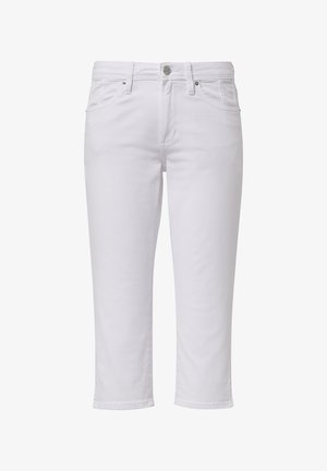 Pantalones de mezclilla blancos cortos con corte recto, que presentan bolsillos frontales, cierre de botón plateado y sutiles detalles de costura.